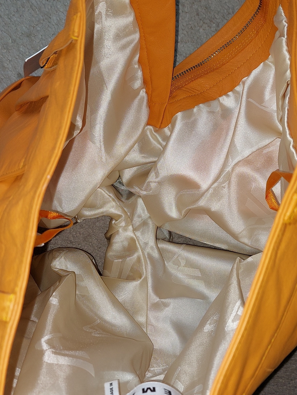 Remain Birger Christensen Paola Orange Leather High Waisted Shorts Sz 4 - Picture 13 of 13